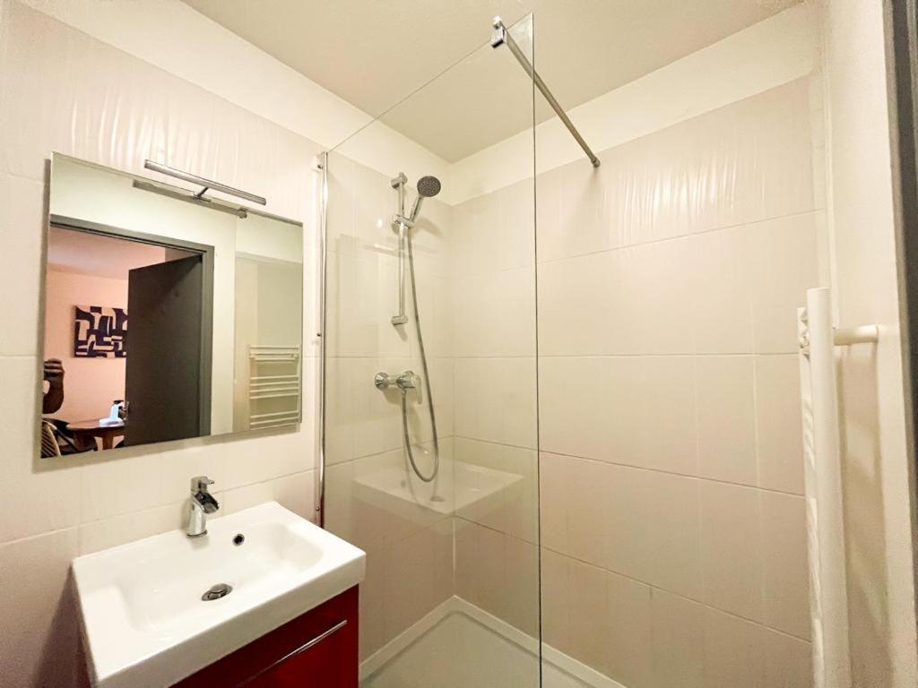 Suite Cobalt Villeurbanne Exterior photo